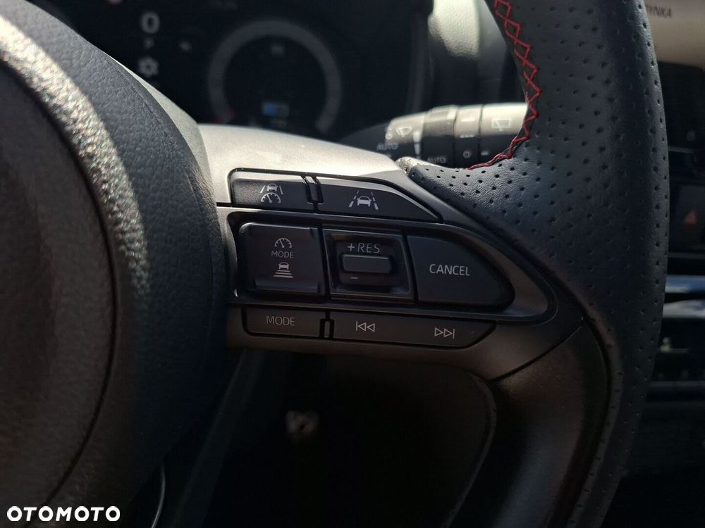 Toyota Yaris Cross Hybrid 1.5 GR Sport - 17
