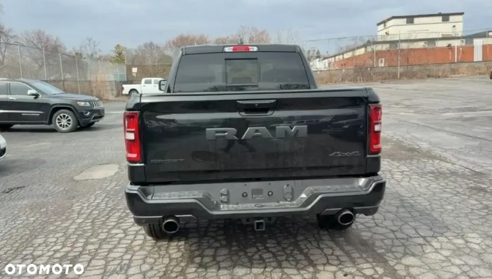 Dodge RAM 5.7 4x4 - 6