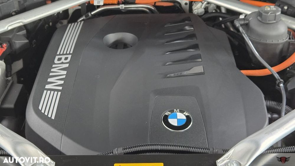 BMW X5 xDrive50e - 32