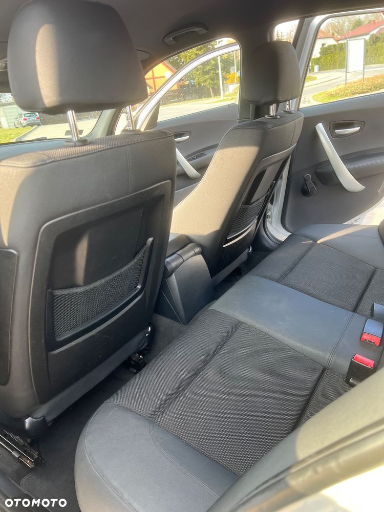 BMW Seria 1 118d DPF Edition Sport - 25