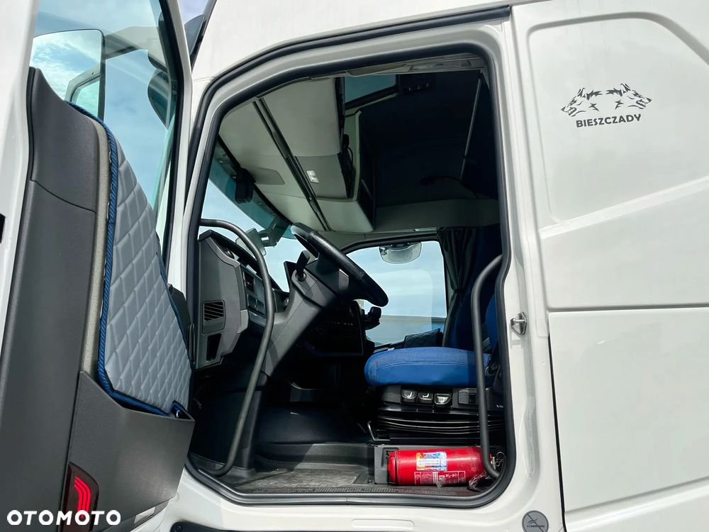 Volvo FH 460 - 9