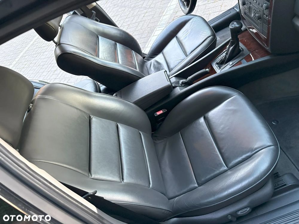 Opel Omega 2.2 Elegance - 20