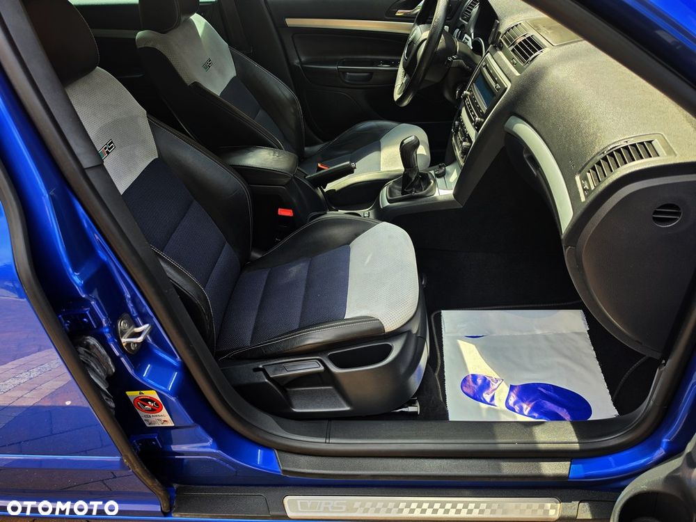 Skoda Octavia 2.0 TDI CR DPF RS - 12