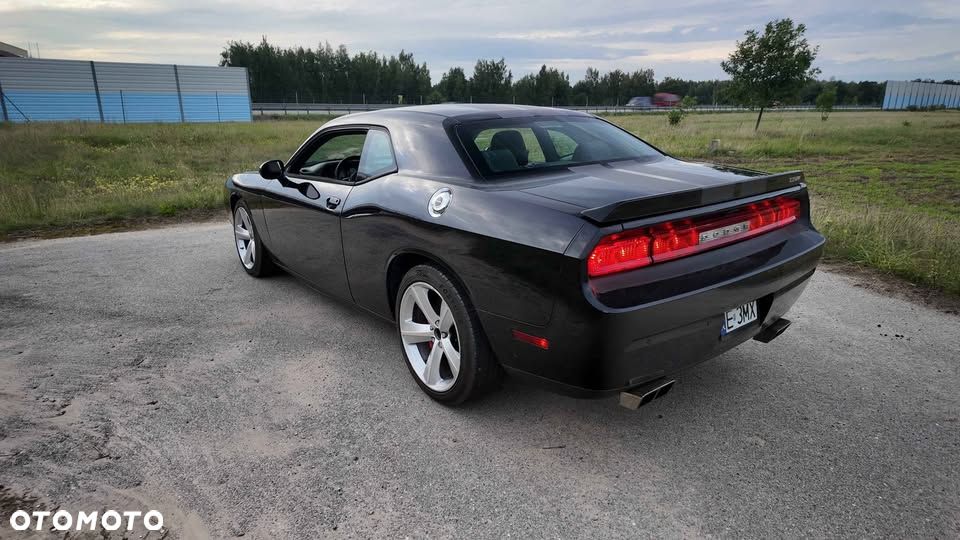 Dodge Challenger - 3