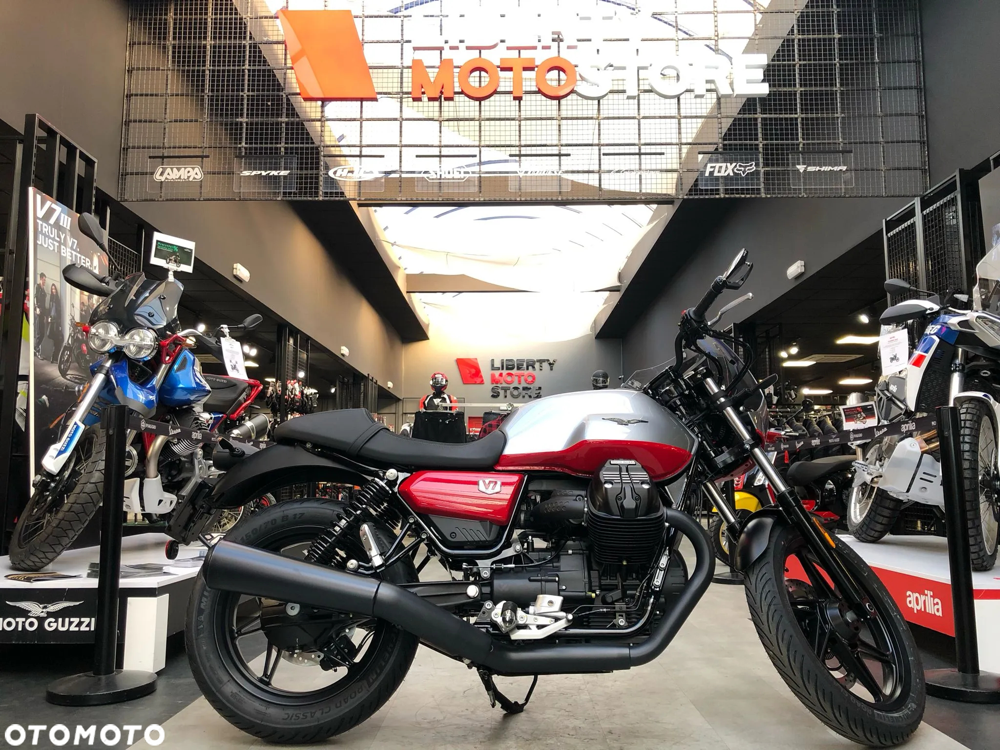 Moto Guzzi V7 - 7