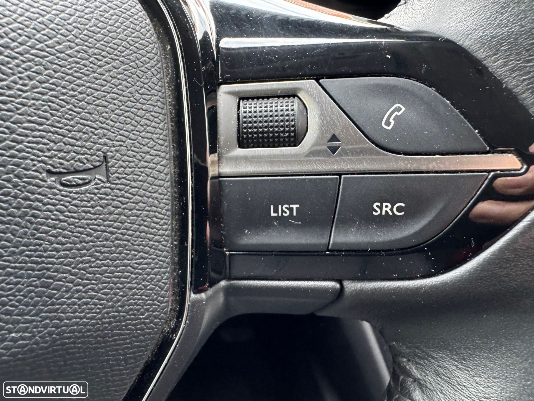 Peugeot 2008 BlueHDi 110 Allure - 27