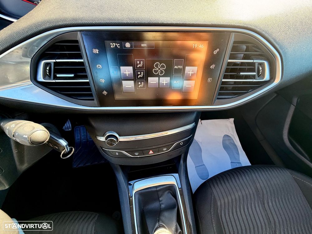 Peugeot 308 SW BlueHDi 120 Stop & Start Style - 14