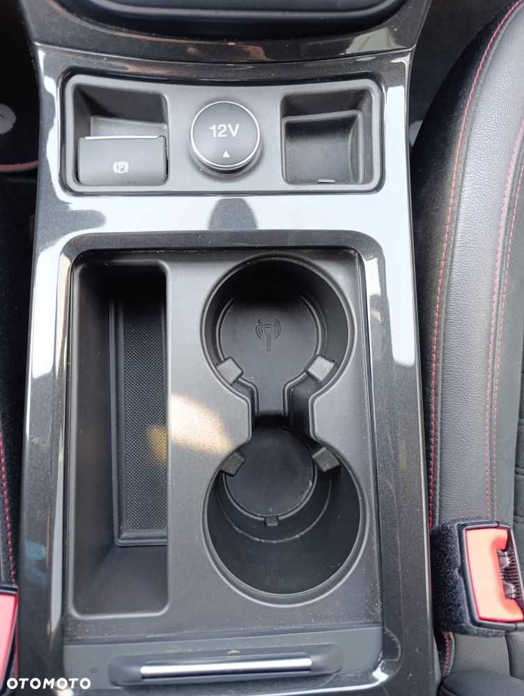 Ford Kuga 2.0 EcoBoost AWD ST Line ASS GPF - 17