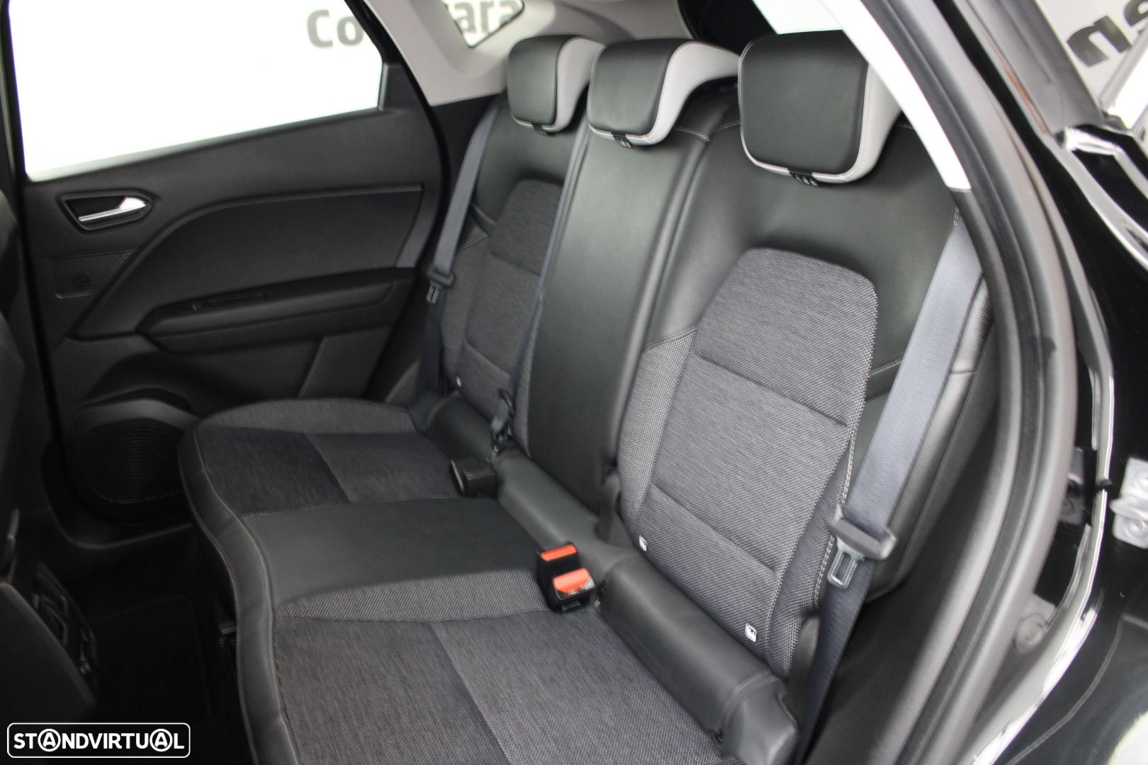Renault Captur 1.0 TCe Techno - 25