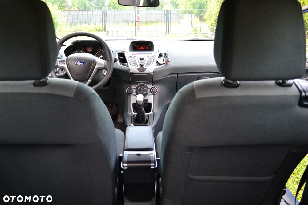 Ford Fiesta - 11