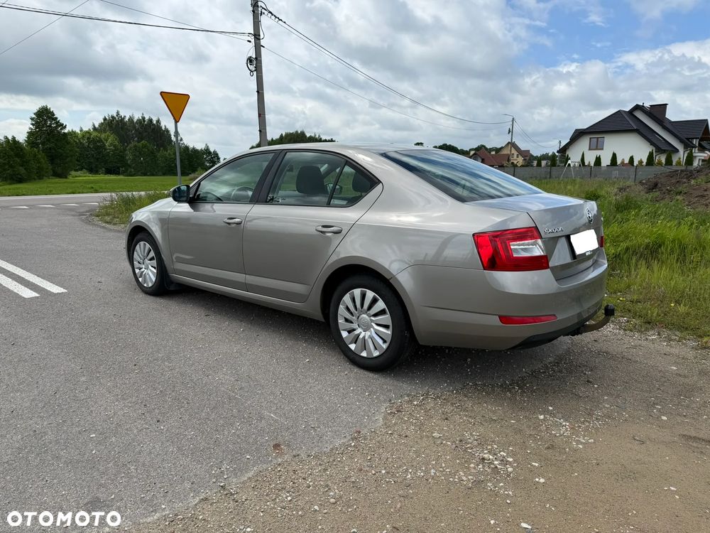 Skoda Octavia 1.6 TDI Active DSG - 5