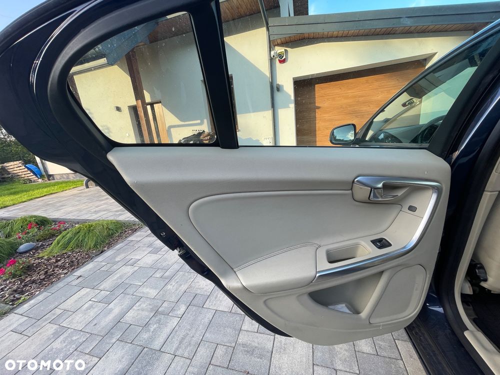 Volvo S60 D3 Kinetic - 9