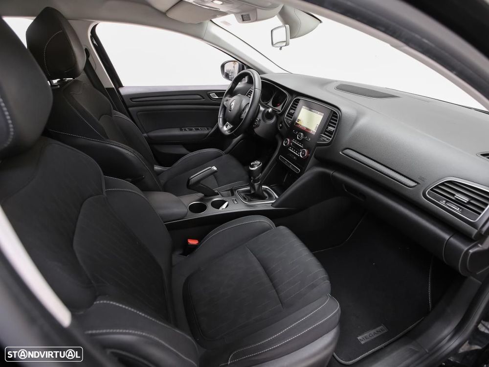 Renault Mégane Grand Coupe - 9