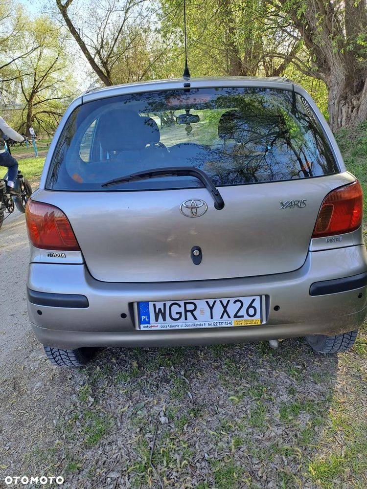 Toyota Yaris - 5