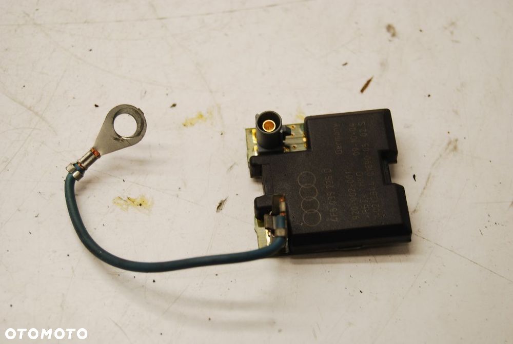 WZMACNIACZ ANTENOWY AUDI A6 C6 4F5035225D - 1