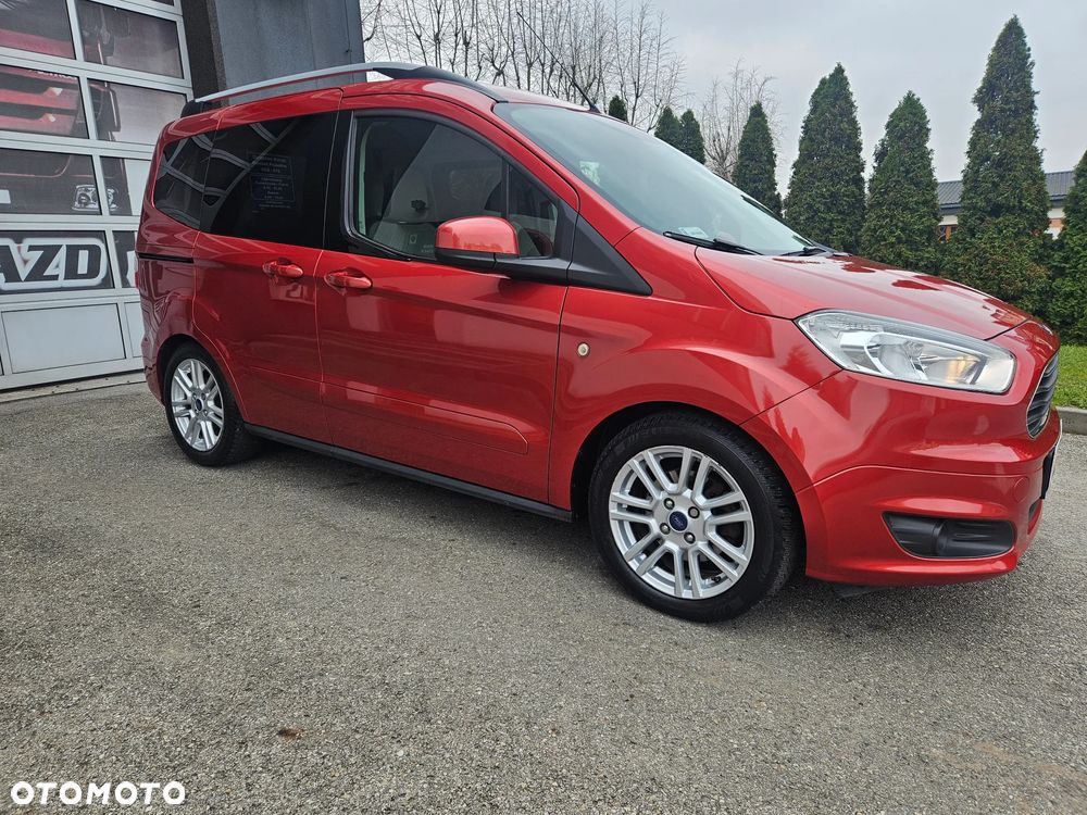 Ford Tourneo Courier 1.0 EcoBoost Titanium - 1