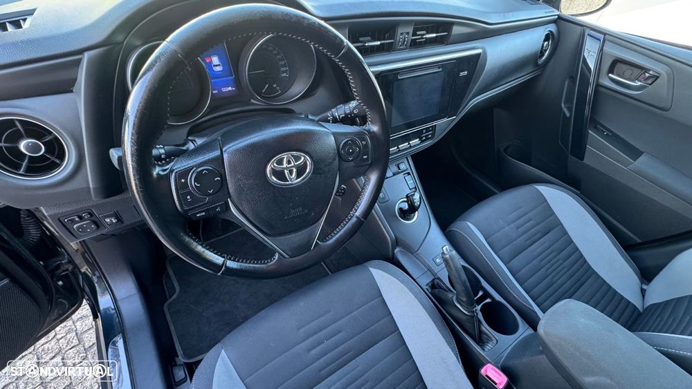 Toyota Auris 1.8 HSD Active - 17