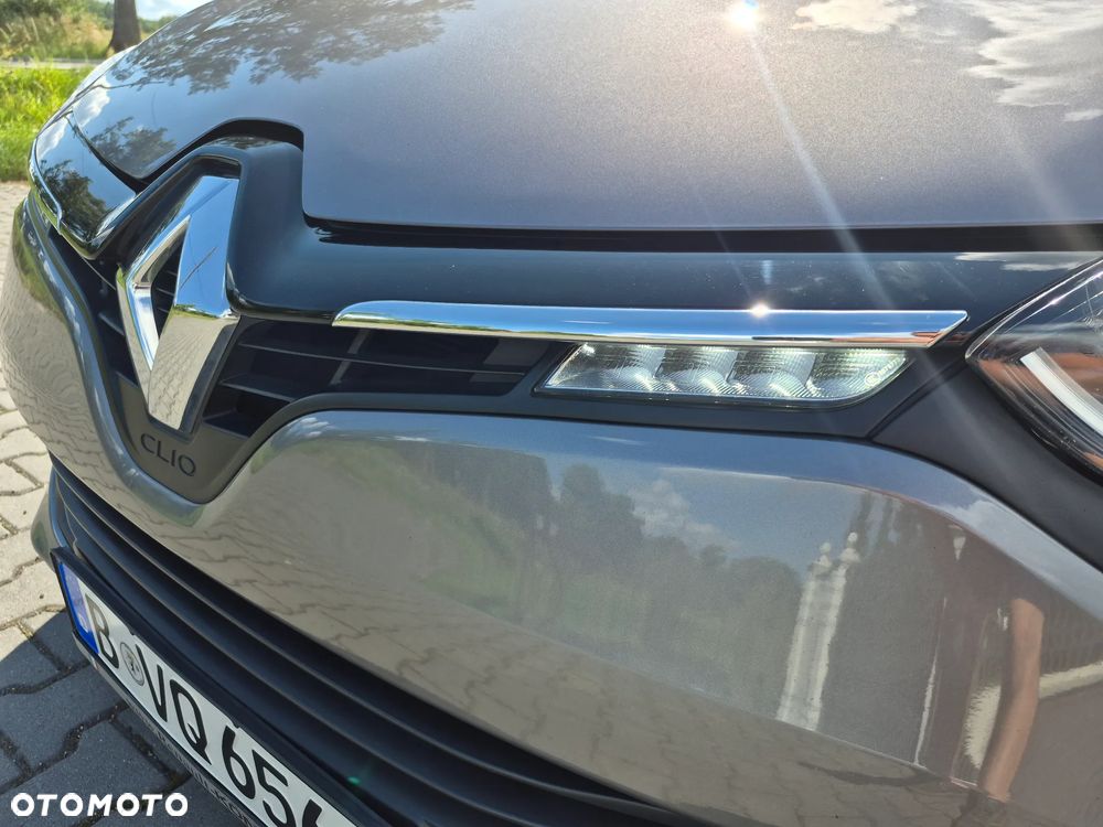 Renault Clio 1.2 16V Limited - 20
