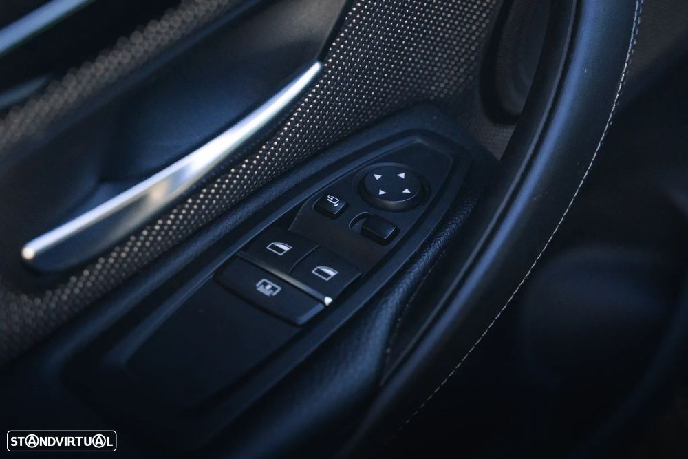 BMW M4 Coupe DKG Competition - 19