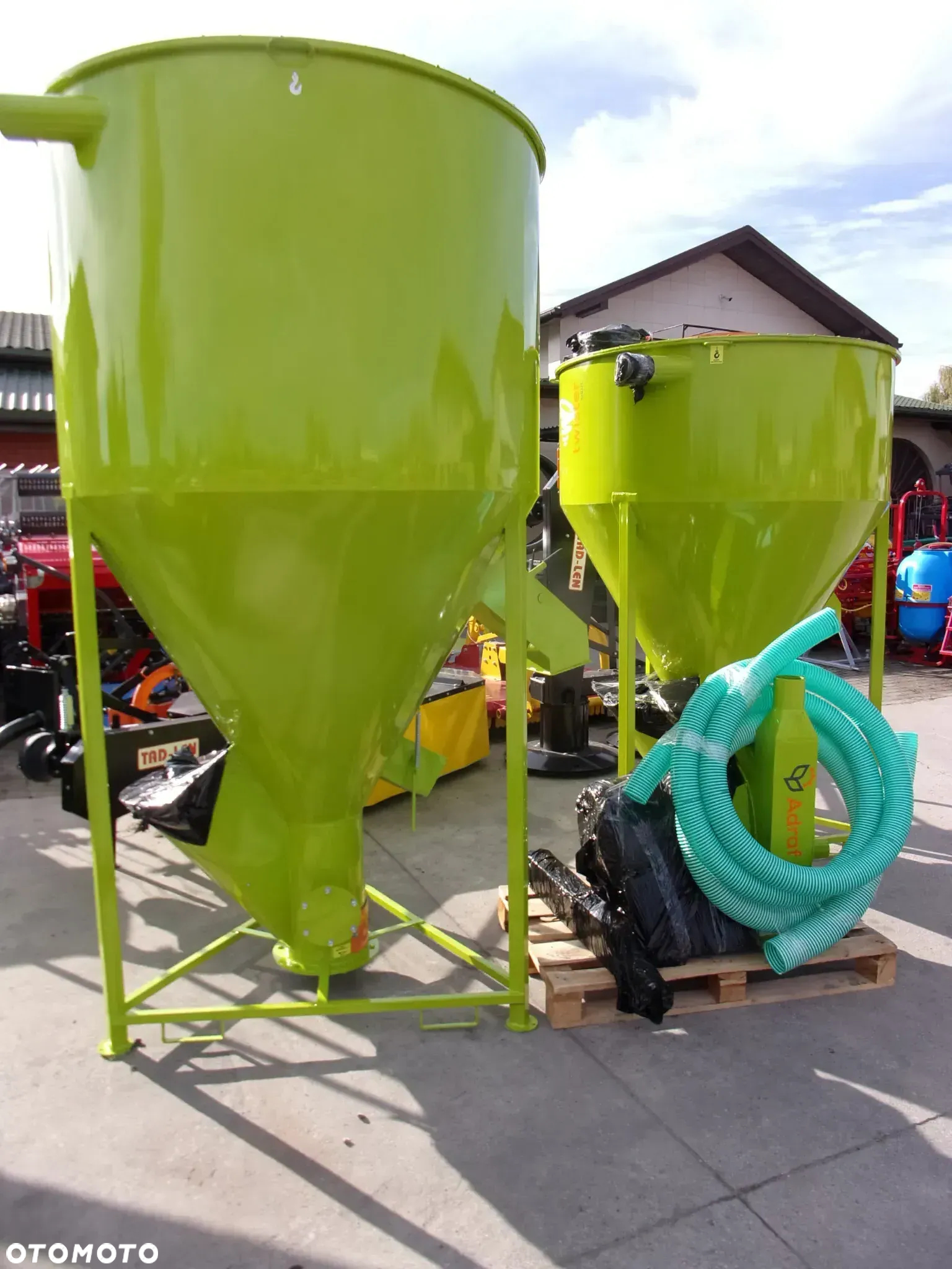 Inny Rozdrabniacz - śrutownik bijakowy Adraf S01/1 - 11kW, S01/0 - 7,5kW; H-115 POM Augustów - Mieszalnik pasz sypkich 750, 1000 kg ADRAF 2000 kg BIN - 2