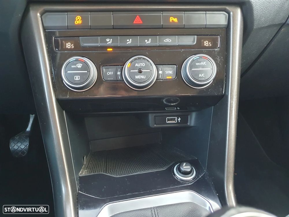 VW T-Roc 1.0 TSI Style - 39