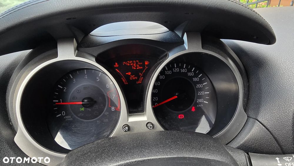 Nissan Juke 1.2 DIG-T N-Connecta EU6 - 9