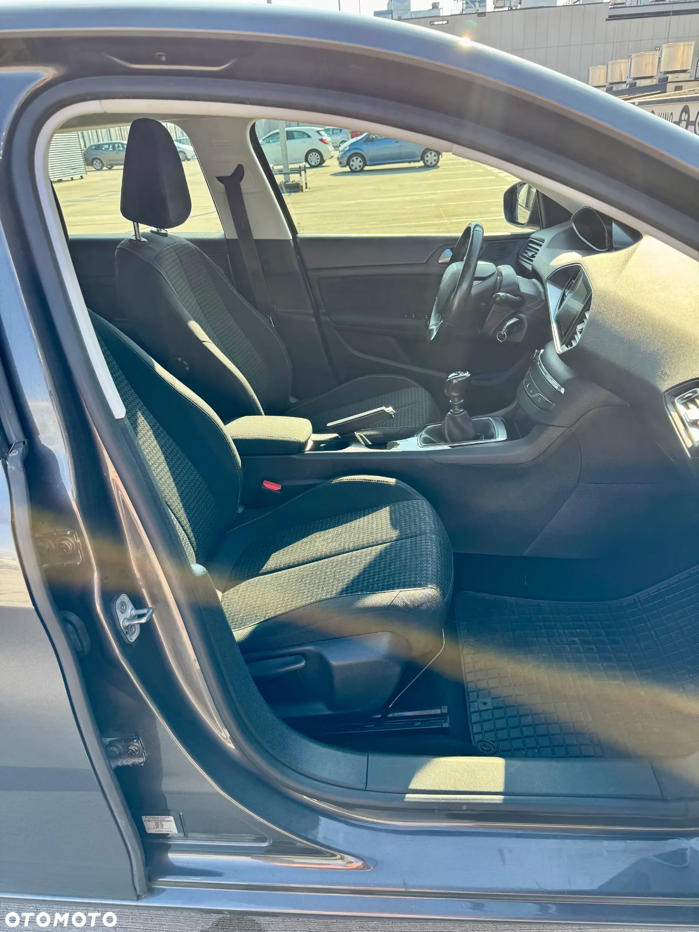 Peugeot 308 SW 1.5 BlueHDi Active S&S - 16