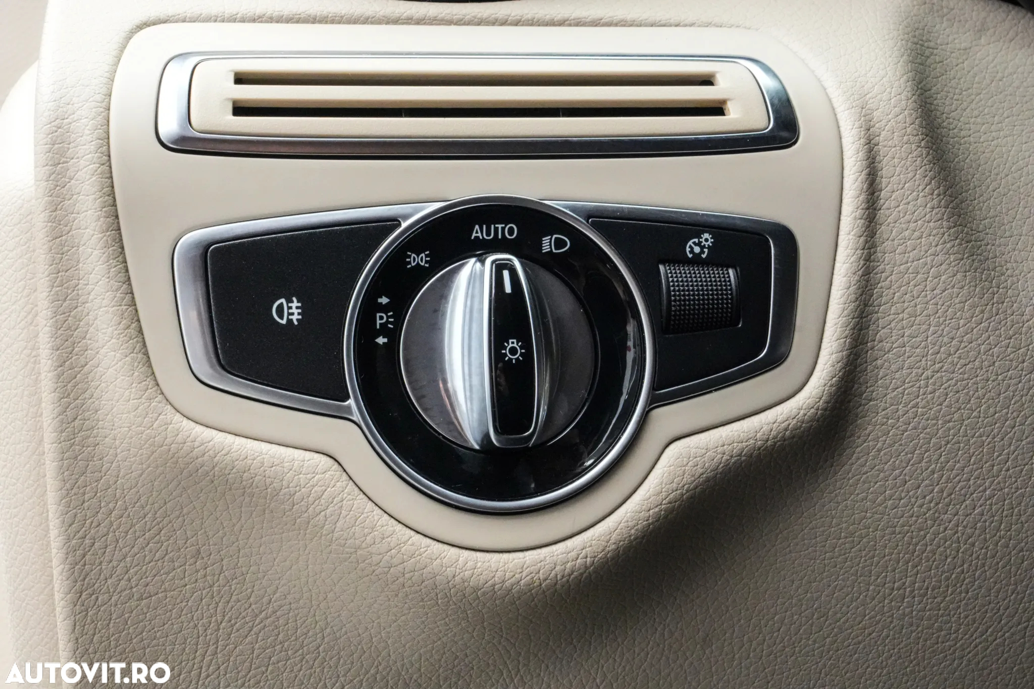 Mercedes-Benz GLC 220 d 4MATIC - 24
