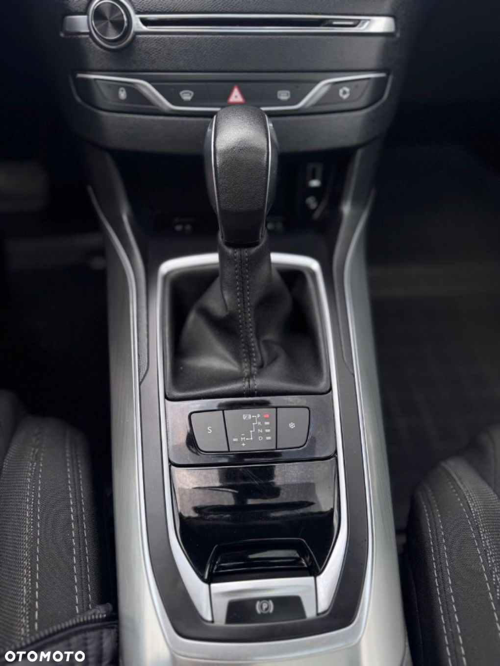 Peugeot 308 BlueHDi FAP 120 EAT6 Stop&Start GT-Line Edition - 23