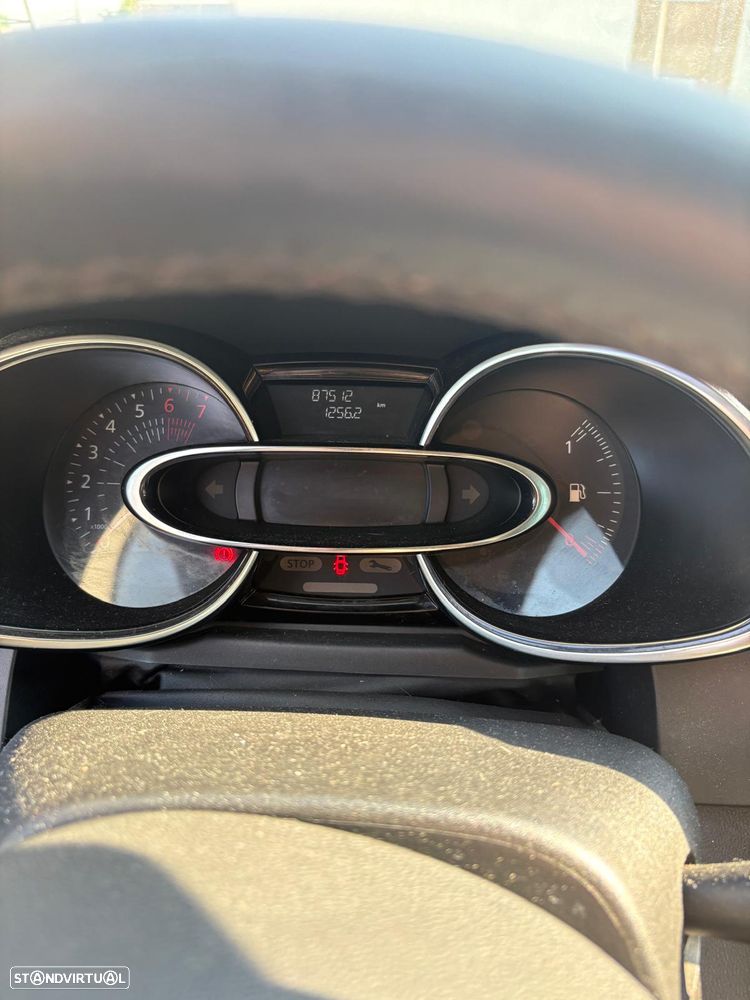 Renault Clio - 8