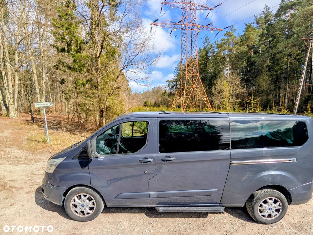 Ford Tourneo Custom - 8