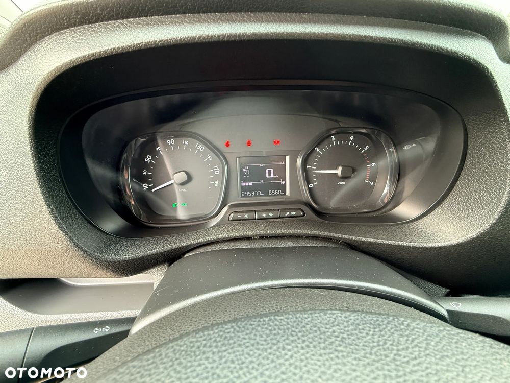 Peugeot Expert Kombi Long 2,8t - 14