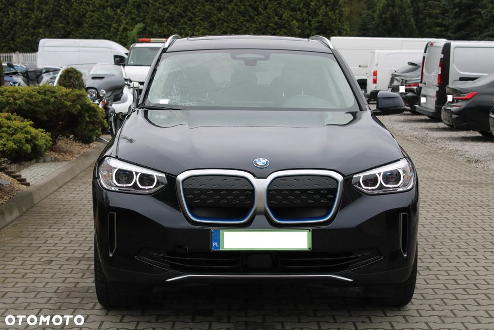 BMW iX3 - 3