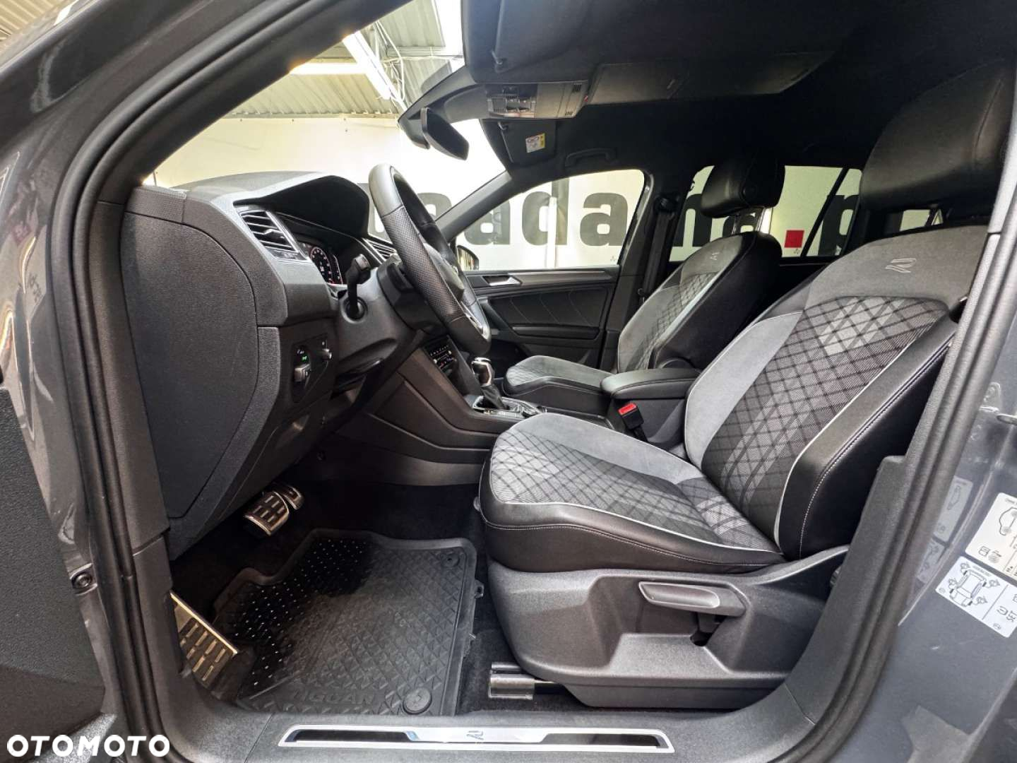 Volkswagen Tiguan - 20