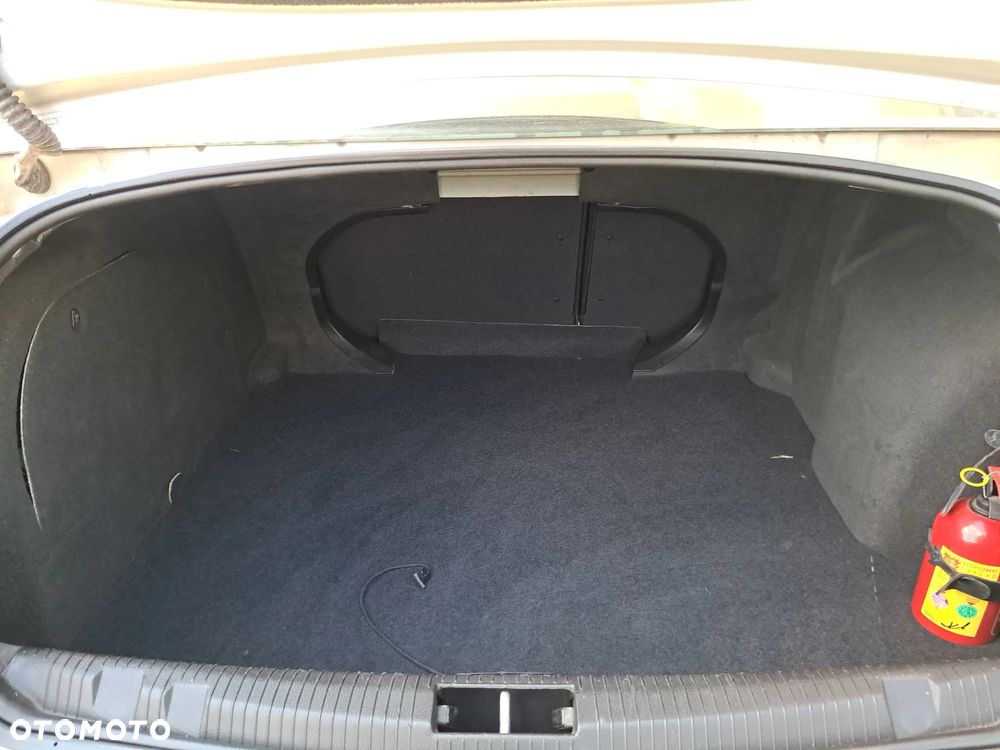 Opel Astra 1.6 Enjoy - 11