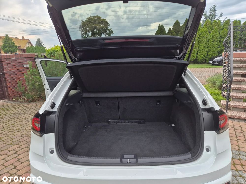 Volkswagen Taigo 1.5 TSI OPF DSG R-Line - 19