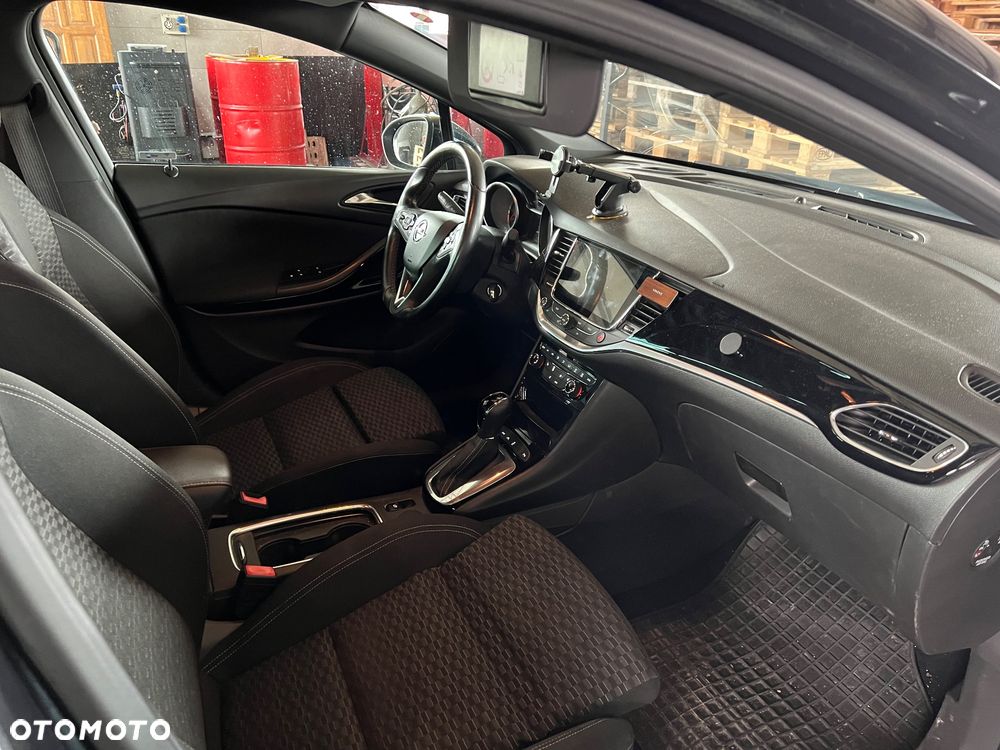 Opel Astra - 16