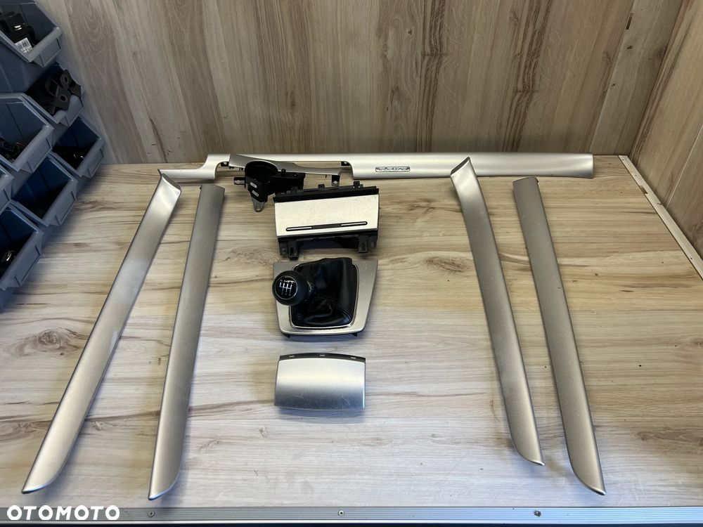 Listwa Listwy dekory audi A4 B7 quattro komplet