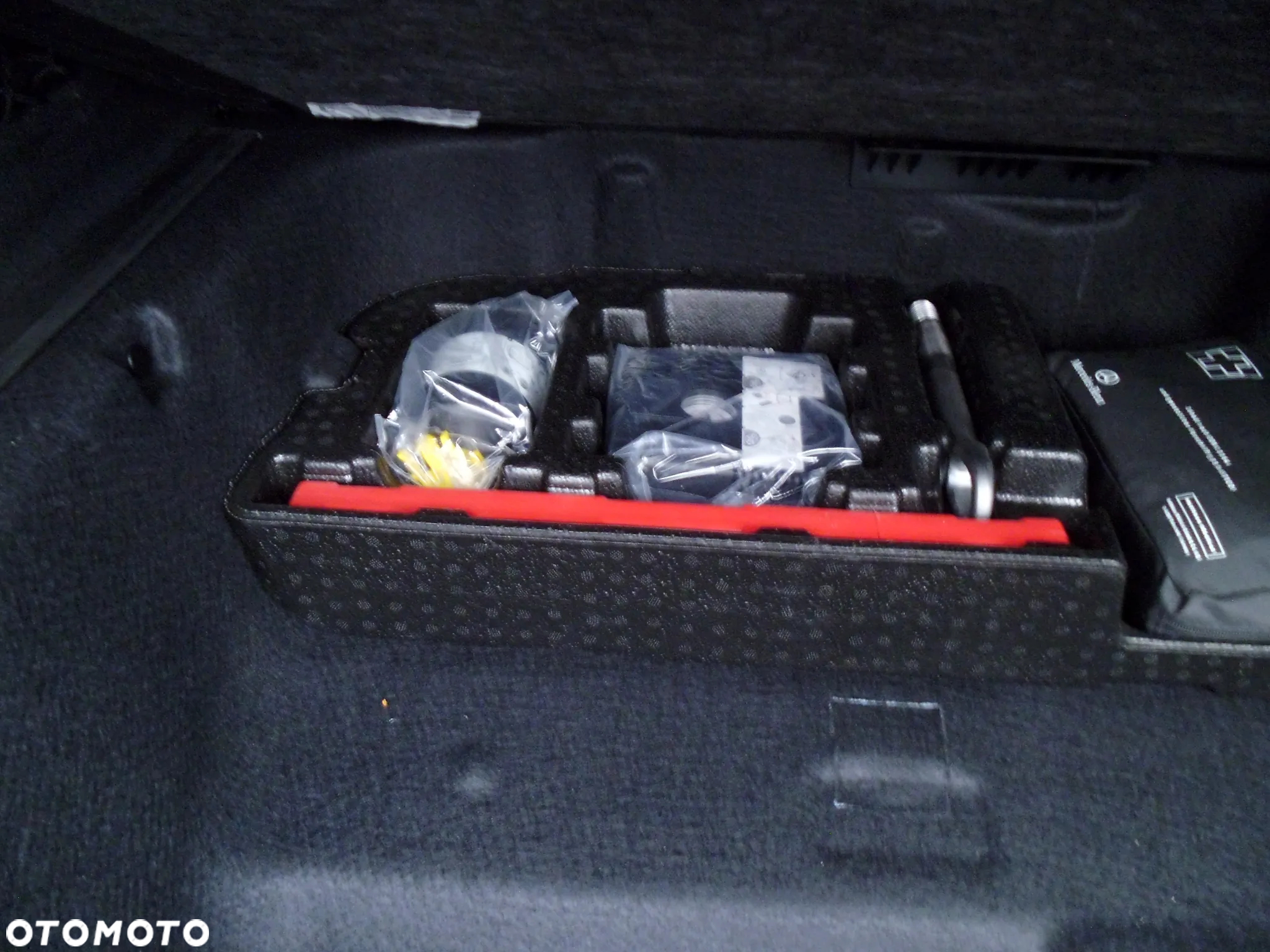 Mercedes-Benz GLE - 24