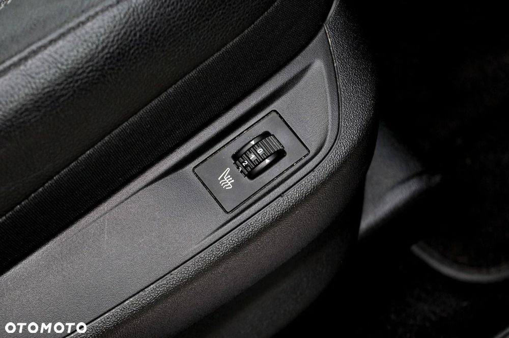Citroën DS5 HDi 165 SportChic - 28