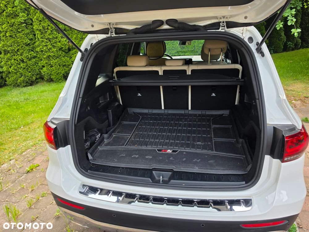 Mercedes-Benz GLB 200 Progressive 7G-DCT - 27