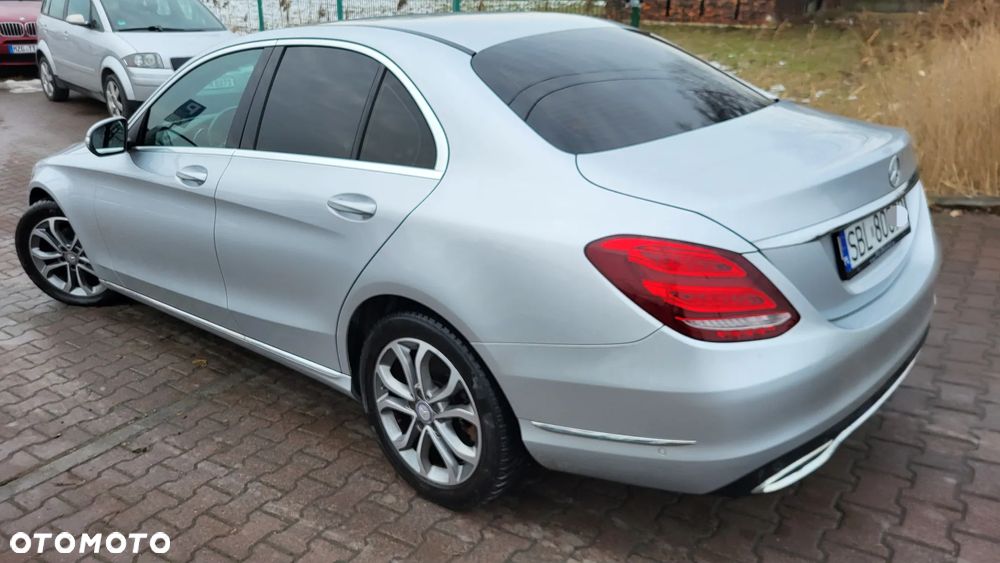 Mercedes-Benz Klasa C 180 (BlueEFFICIENCY) Avantgarde - 4