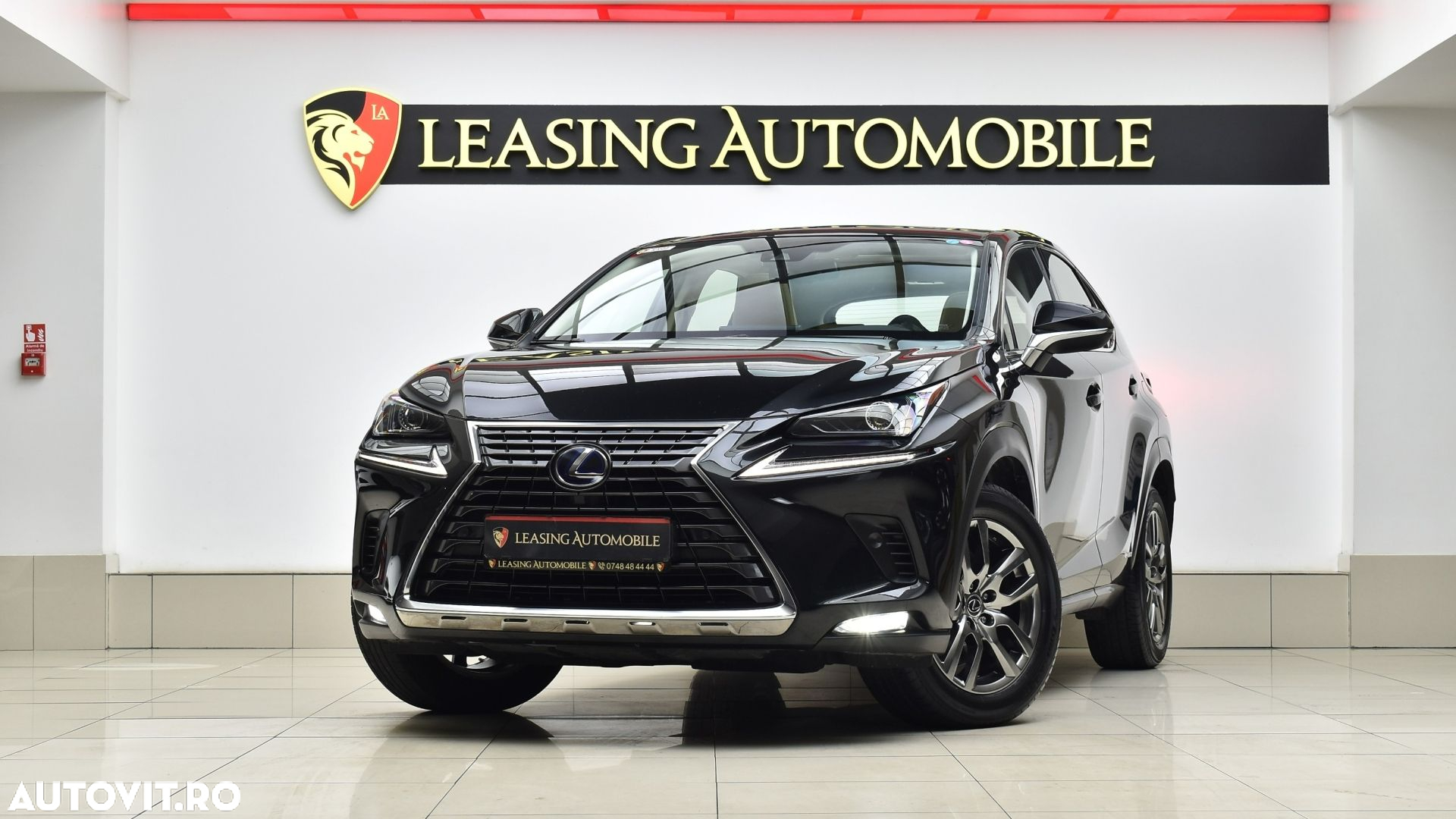 Lexus Seria NX 300h AWD Luxury - 2
