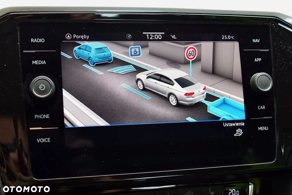 Volkswagen Passat 2.0 TDI BMT Comfortline DSG - 37