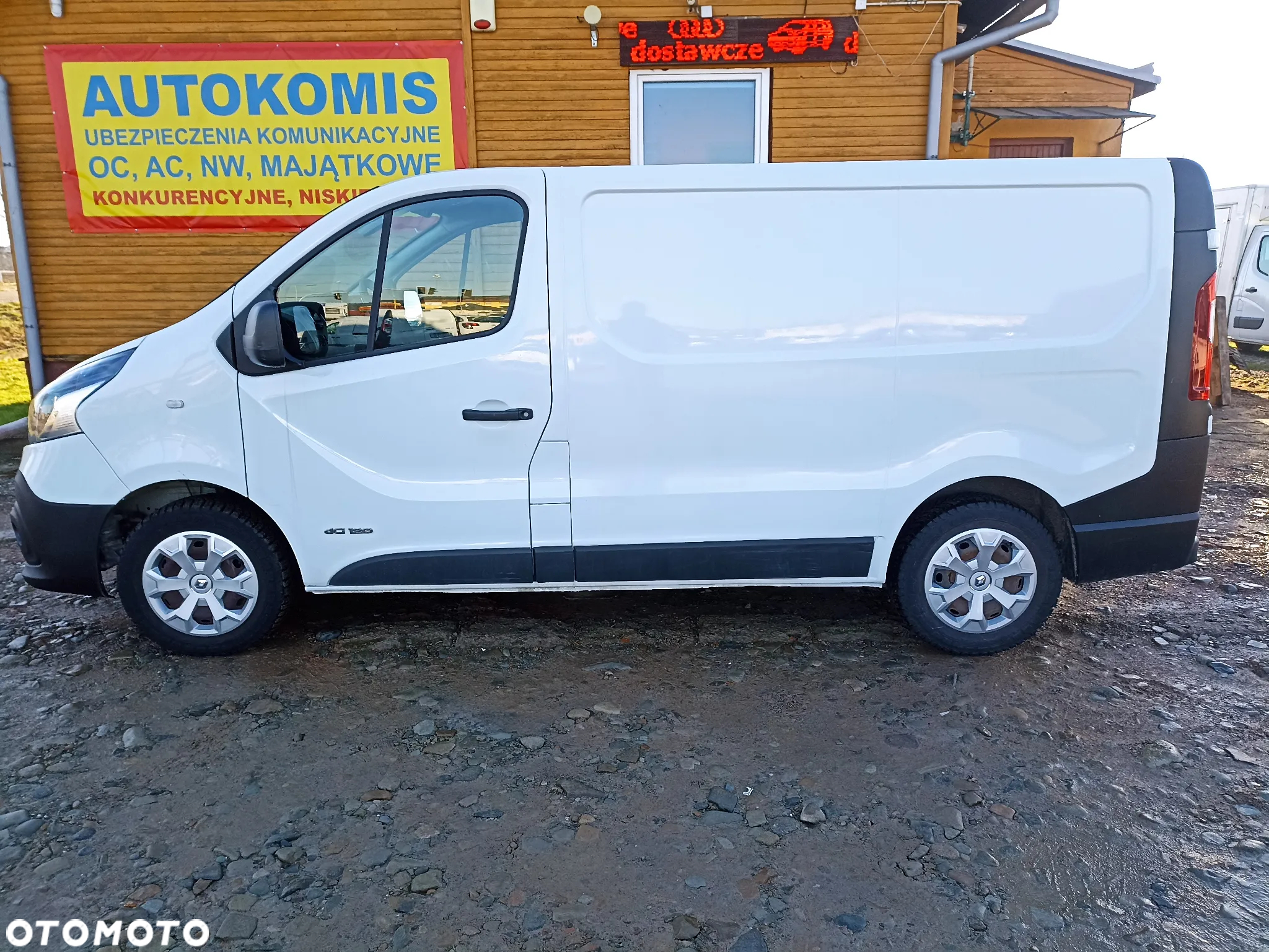 Renault TRAFIC - 7