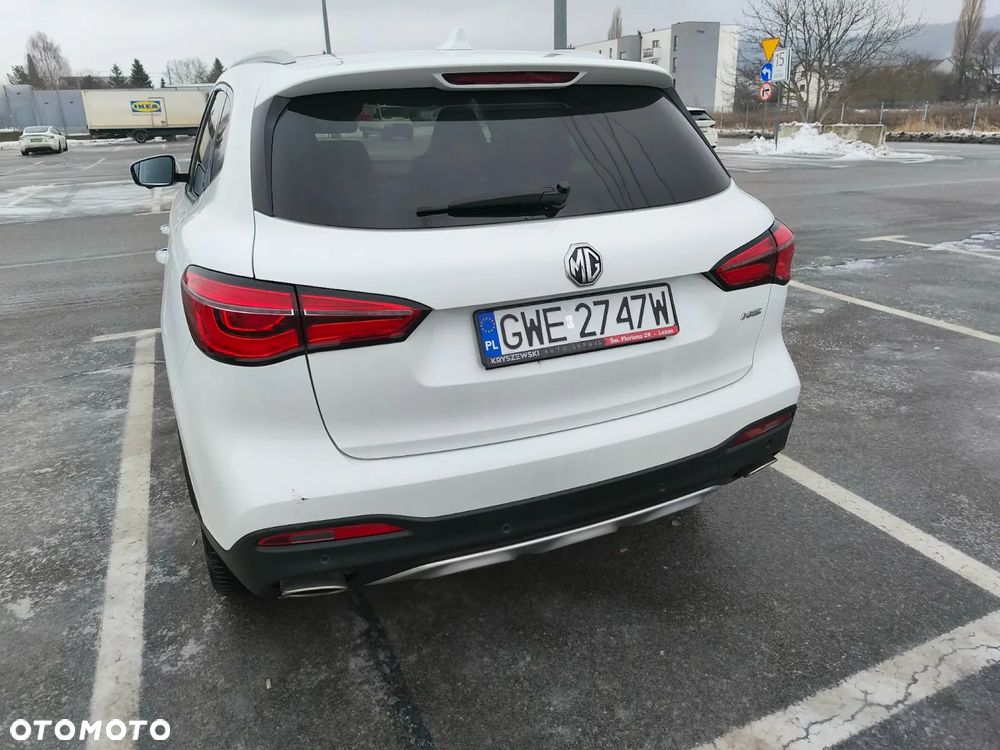 MG HS 1.5 T-GDI Exclusive DCT - 5