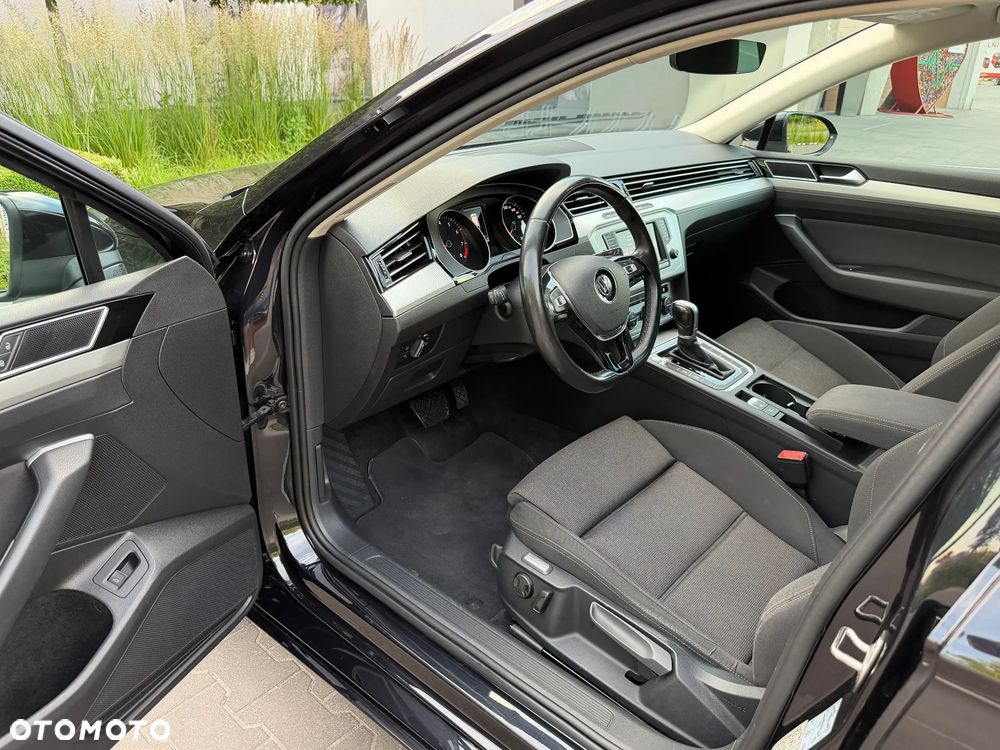 Volkswagen Passat 1.8 TSI (BlueMotion Technology) DSG Comfortline - 27