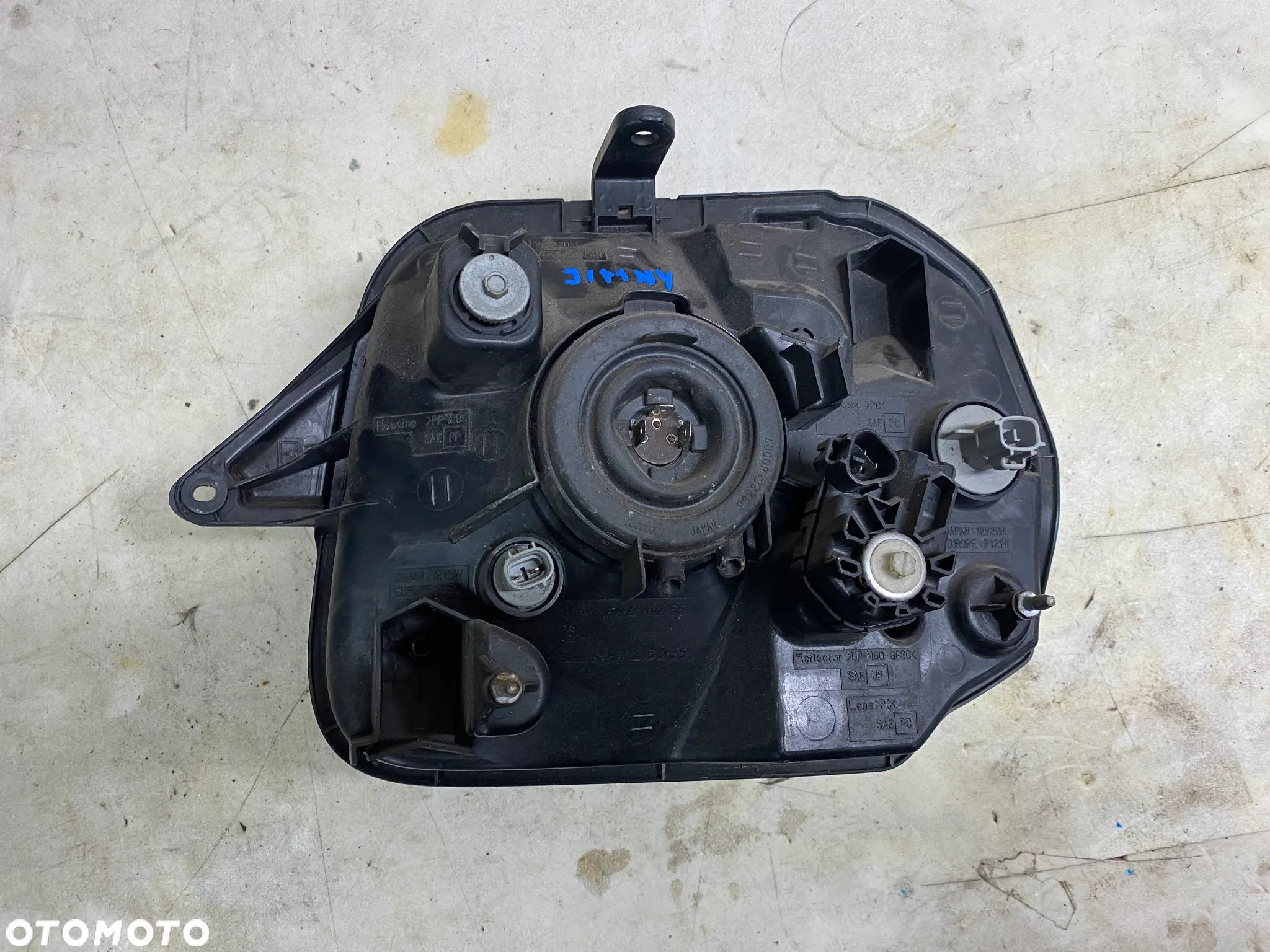 SUZUKI JIMNY LAMPA PRAWA - 2