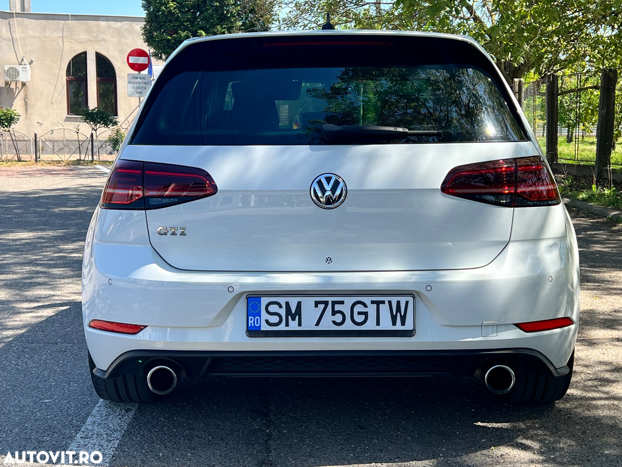 Volkswagen Golf 2.0 TSI GTI - 6