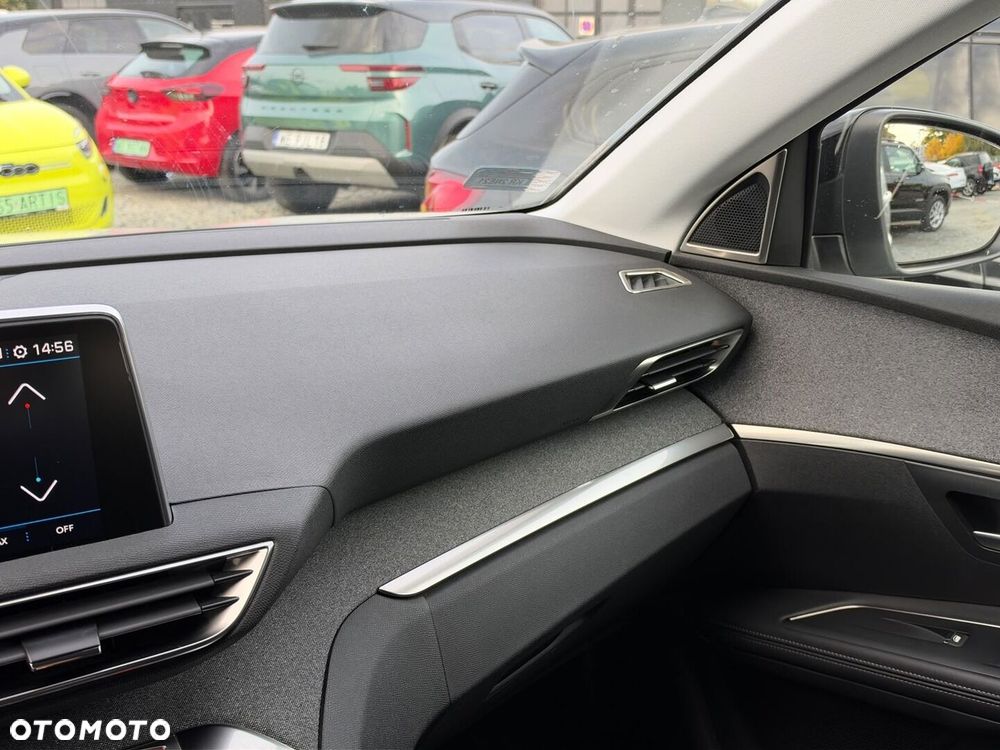 Peugeot 5008 1.2 PureTech Allure S&S - 25